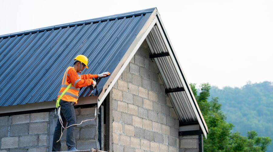 Professional residential roofers in Panama City, FL